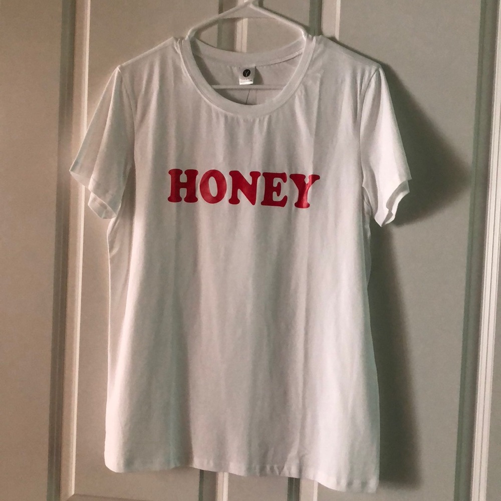🛑Sold🛑 Women’s White Graphic “Honey” Tee